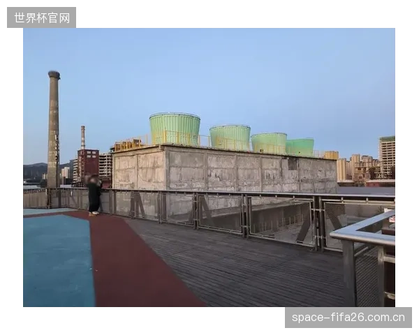 首钢园的社区体育服务体系，为重工业遗存的公益化转型提供了北京样本